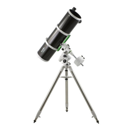 Télescope Sky-Watcher 200mm f/5 Dual Speed sur monture NEQ5