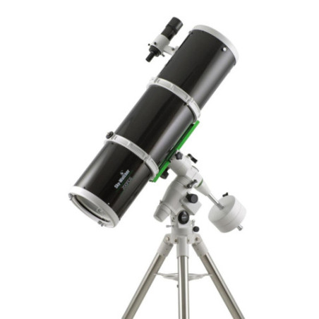 Télescope Sky-Watcher 200mm f/5 Dual Speed sur monture NEQ5