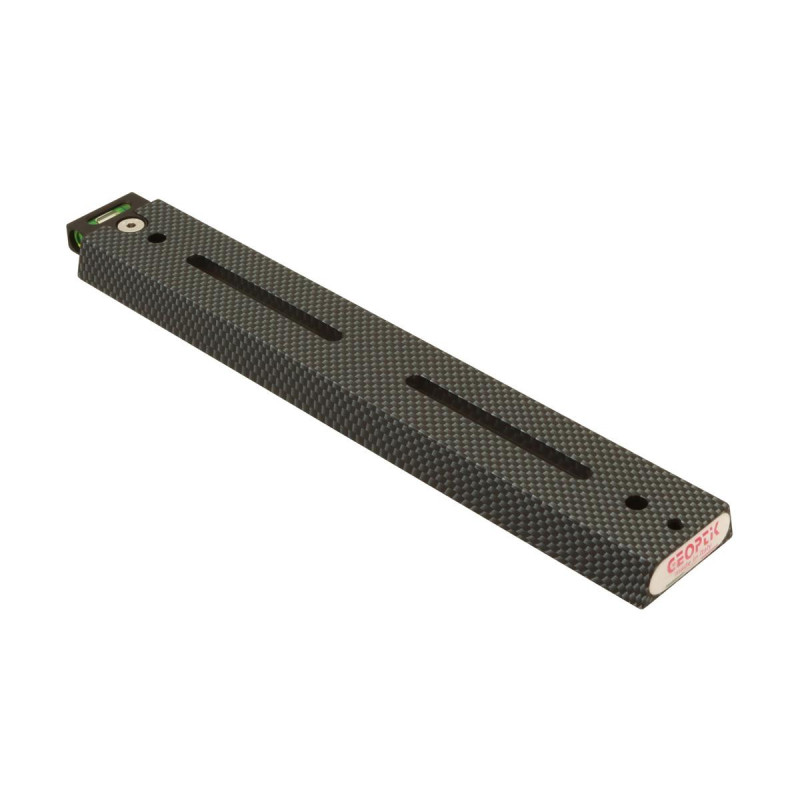 Queue d'aronde mâle Geoptik 25cm avec niveau à bulle (imit. carbone) Queue d'aronde mâle Geoptik 25cm avec niveau à bulle (imit. carbone)