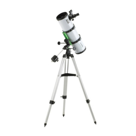 Télescope Newton Sky-Watcher 130mm f/5 sur monture StarQuest