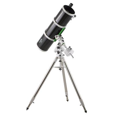 Télescope Sky-Watcher 200mm f/5 sur NEQ5 Pro Go-To Black Diamond