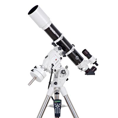 Lunette Sky-Watcher 120ED Black Diamond sur AZEQ6 Pro Go-To