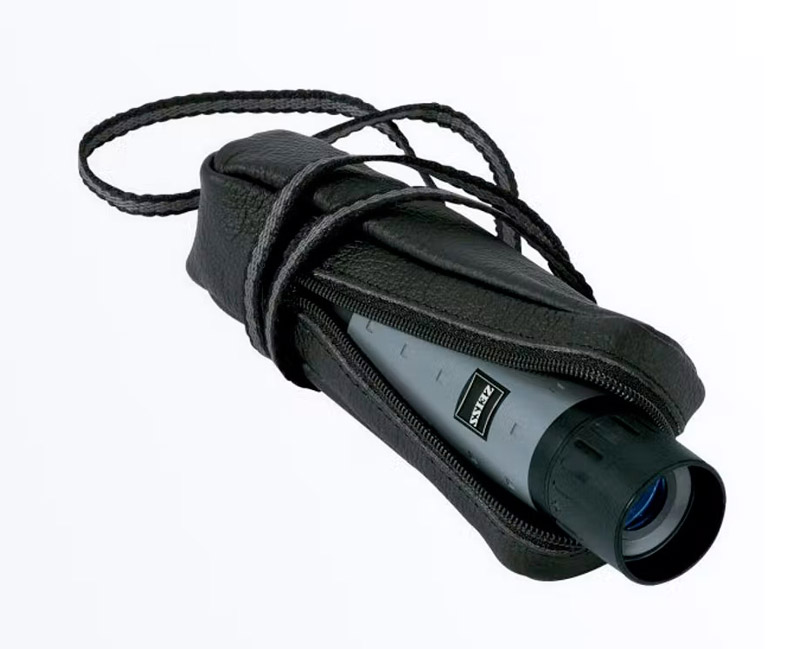 monoculaire-zeiss-en-main.jpg