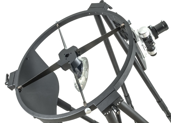 Vue de la cage du secondaire du StarGate 458mm Dobson_Stargate_458mm_02.jpg